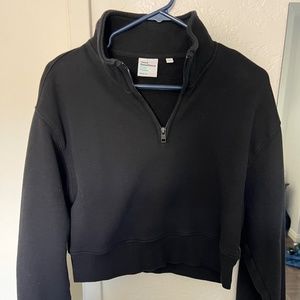 Aritzia TNA 1/4 zip cozy fleece sweatshirt
